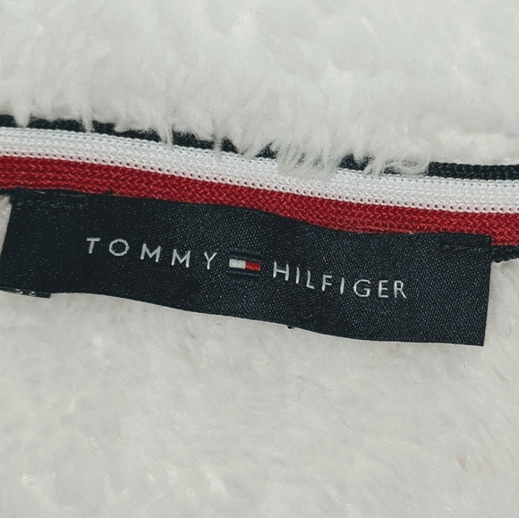 Tommy Hilfiger Faux Fur Pullover Jacket Size Med - Picture 4 of 7